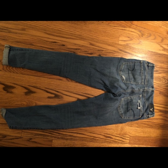 American Eagle Ripped Jeans - Picture 3 of 3